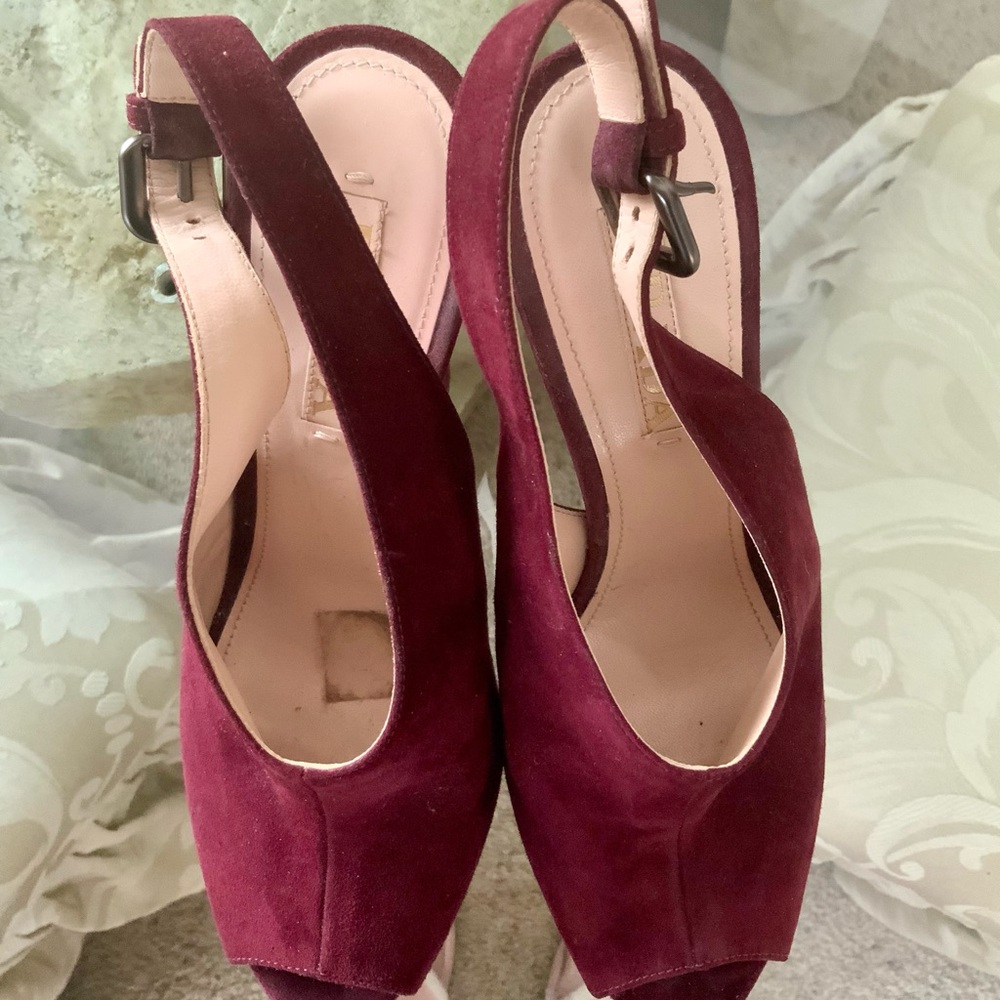 Prada Vintage Burgundy Suede Peep Toe Heels – Size 39 - Picture 3 of 5